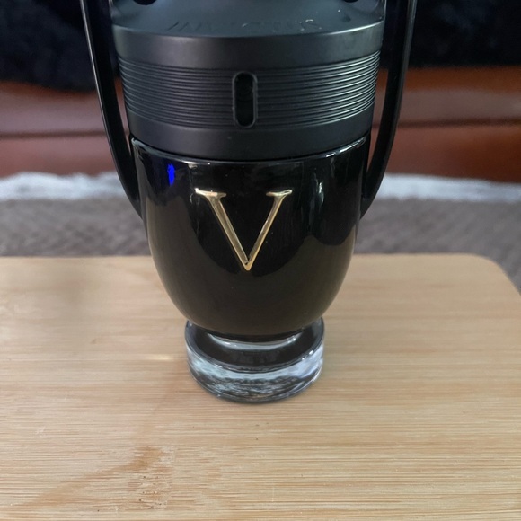 Paco Rabanne invictus victory more than 3/4 full 100 ml - Picture 4 of 10